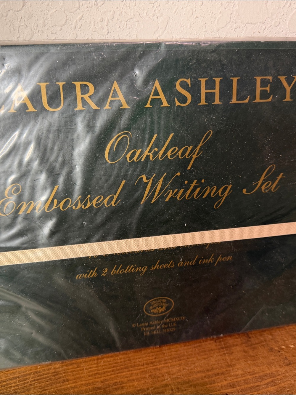 1994 Laura Ashley Oakleaf Embossed Writing Set - Dark Green and Gold